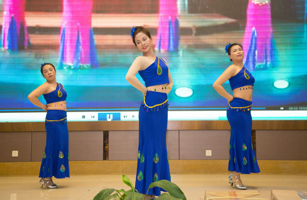 廣州金筷子餐飲公司2017年會(huì )暨迎春晚會(huì )